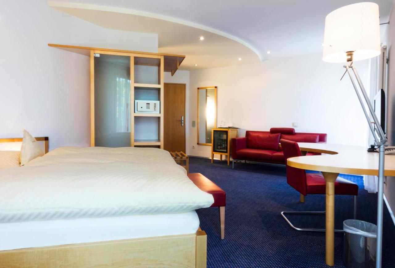 Parkhotel Schillerhoehe 마르바흐암넥카 외부 사진