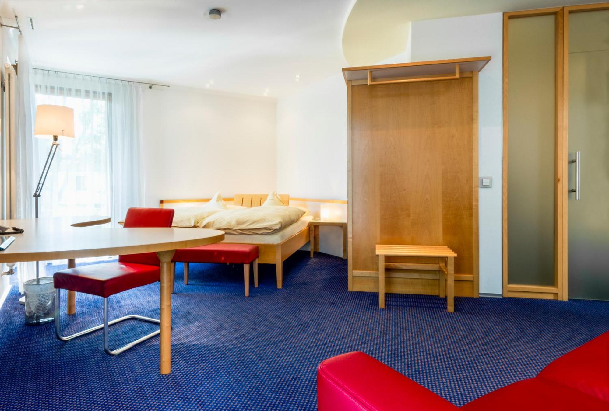 Parkhotel Schillerhoehe 마르바흐암넥카 객실 사진
